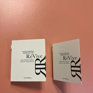 2✖️ Revive moisturizing renewal oil 
2ml each size